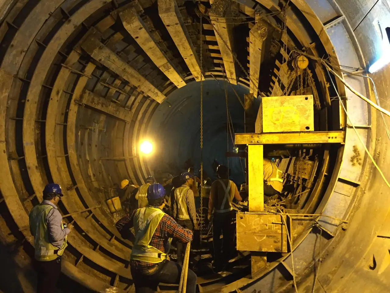Infrastructure tunnel interior main view